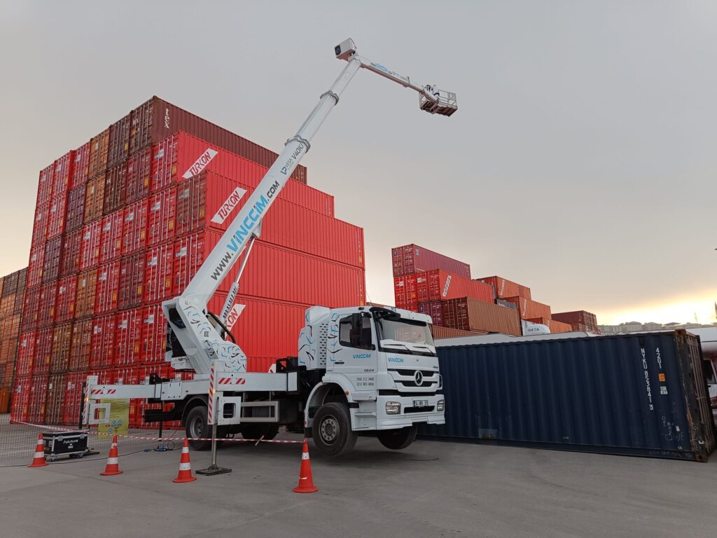 40 metre jumbo paltform kiralama hizmeti