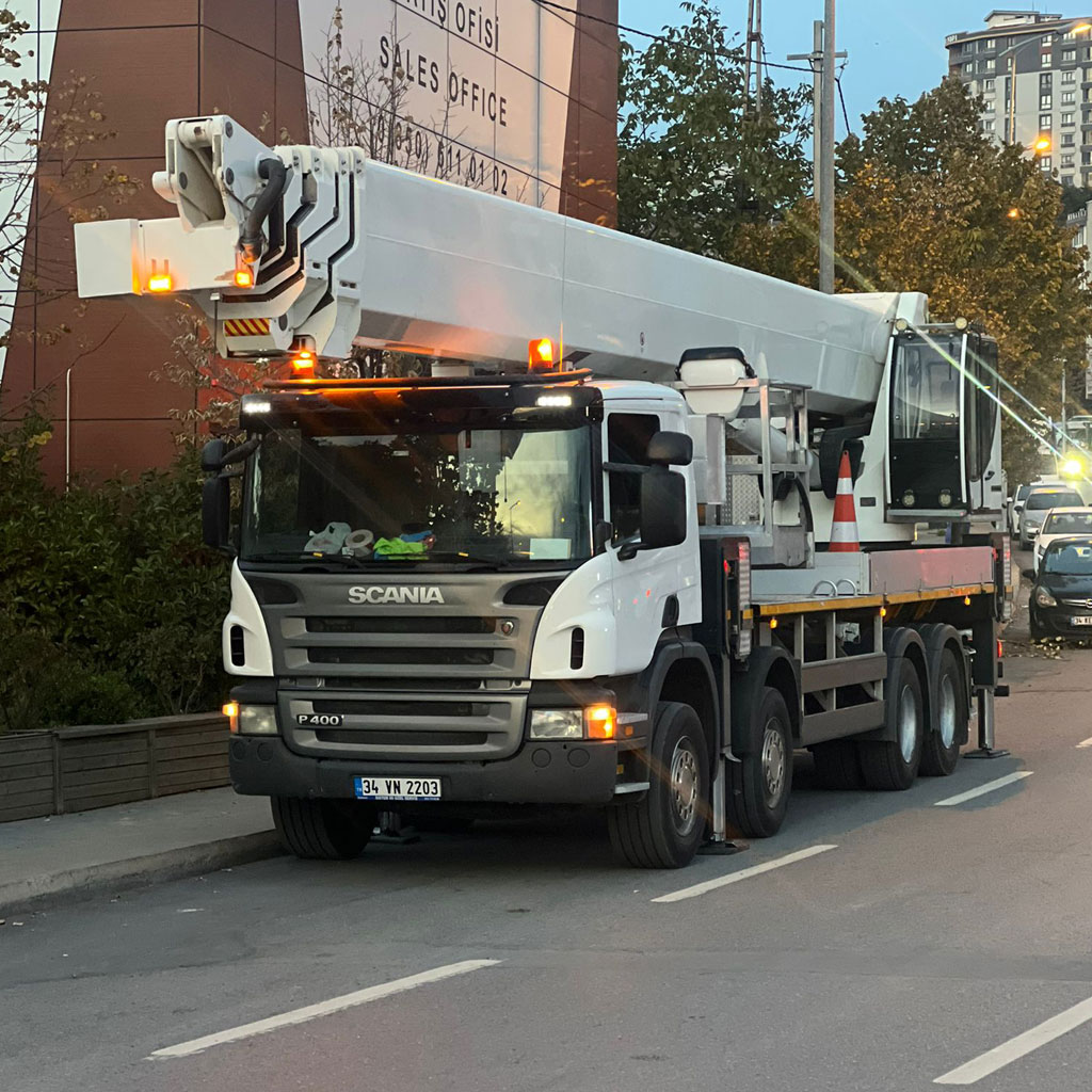 kırmalı-platform-70-metre-sepetli-vinç